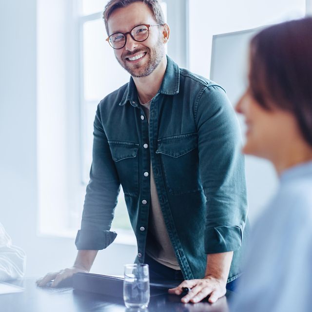 Businessman chairing a team meeting in an office